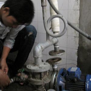 Sửa máy bơm nước